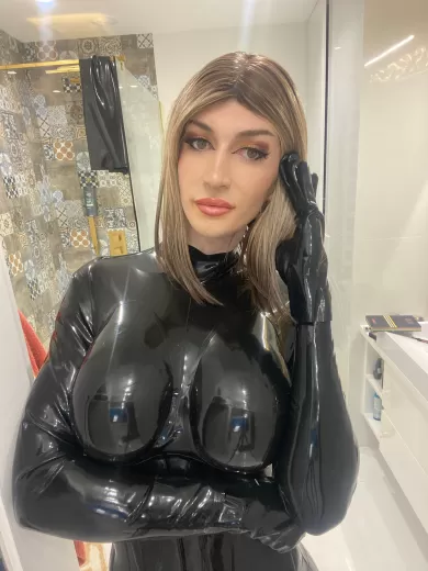 latex_alina profile