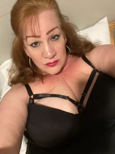 redhead_d-cup profile