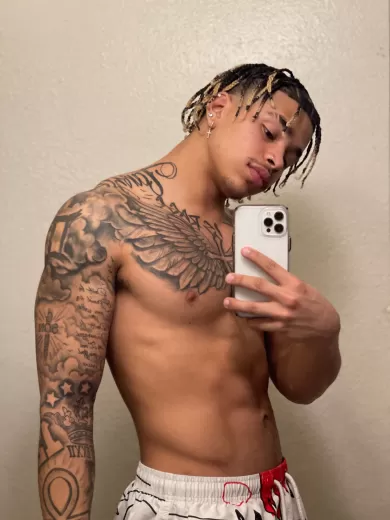 tattedlightskin profile