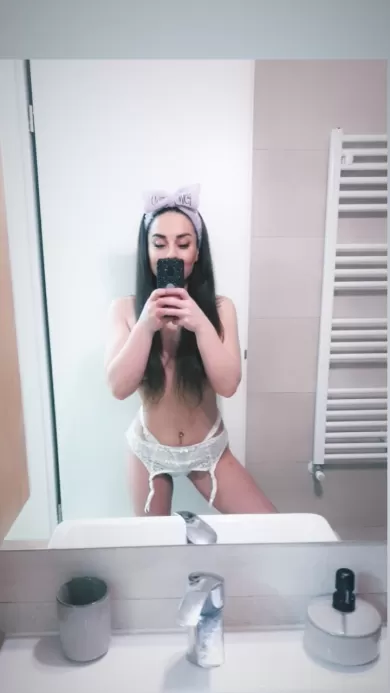 elenamihaela profile