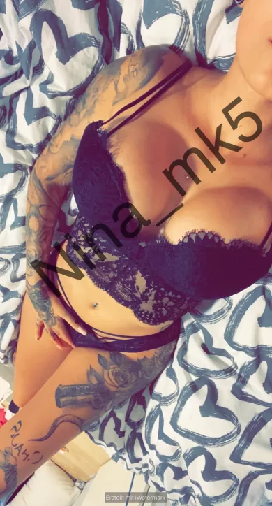 nina_595 profile