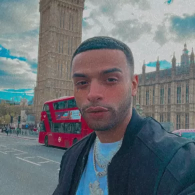 theboyinthepic profile