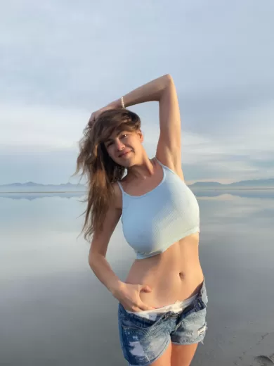 yogatravelgirl profile
