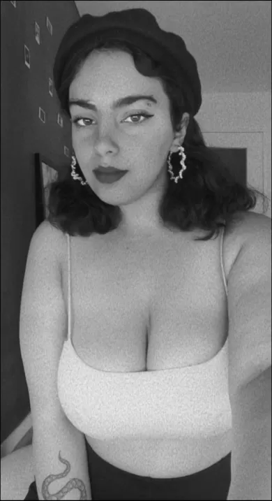 tahani1 profile