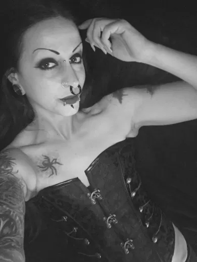vixenravenous profile